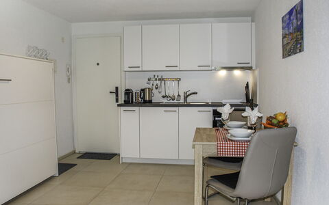 Appartamento 2- Giardino: Møbel, Ejendom, Cabinetry, Bygning, Countertop, Indretning, Køkken Apparat, Hus, Etage, Køkken