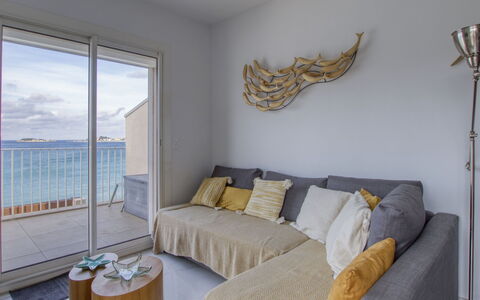 La Kamarina: Plante, Ejendom, Bygning, Naturlige Landskab, Træ, Land Lot, Hus, Sommerhus, Landskab, Boligområde