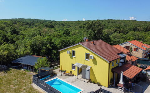 Radmila: Svømmepøl, Udvej, Eco Hotel