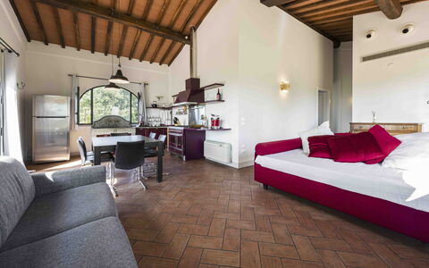 Villa Dell'acquaborra: Møbel, Loft, Indretning, Seng, Stol, Soveværelse, Pude, Stueplante, Stue
