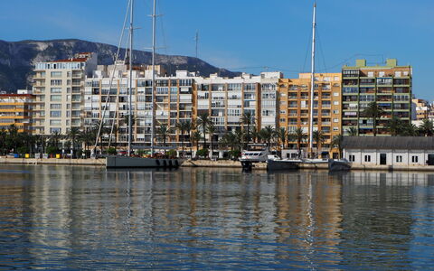 Puerto Denia: Vand, Krop Af Vand, Bygning, Vandvej, City, Kanal, Arkitektur, Lejlighed, Ejerlejlighed