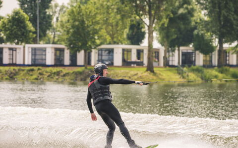 Marinapark Bad Nederrijn: Vand, Plante, Sportsudstyr, Træ, Sø