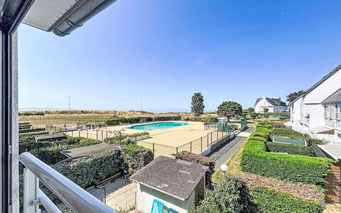 Belle Vue Mer et Piscine: Svømmepøl, Estate, Landscaping, Villa, Udvej, Hæk, Hotel