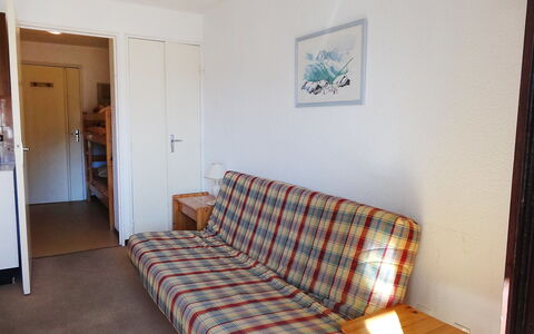 Chalets du Soleil: Værelse, Møbel, Ejendom, Soveværelse, Etage, Seng, Bygning, Hus, Ejendom, Indretning
