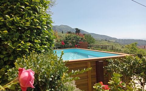 Alla Collina Del Sole: Bjergrige Landskabsformer, Svømmepøl, Bakke, Bjergkæde, Eco Hotel, Have, Udvej, Kam, Backyard, Landscaping