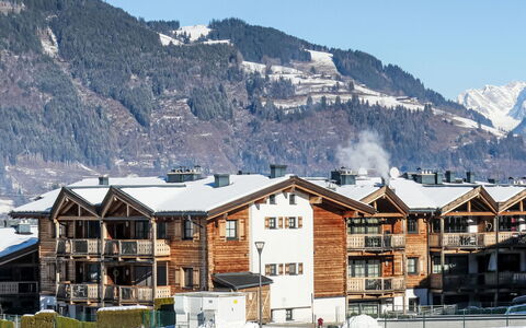 Kaprun 160: Bjergkæde, Vinter, Glacial Landskabsform, Sne, Alps, Altan, Fryser, Bjerglandsby, Afspejling, Kam