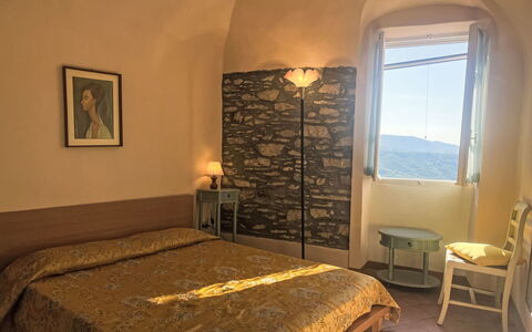 Valloria 609: Soveværelse, Sengetøj, Sengetøj, Bed Frame, Seng, Sengetøj, Lampe, Hotel