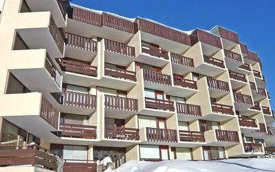 Tignes 245: Ejendom, Himmel, Bygning, Højhus, Urban Design, Ejerlejlighed, Kvarter, Træ, Boligområde, Ejendom