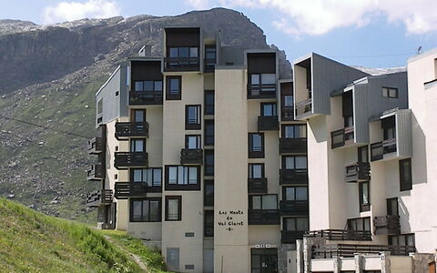 Tignes 340: Bygning, Sky, Himmel, Ejendom, Vindue, Bil, Køretøj, Urban Design, Ejerlejlighed, Bjerg