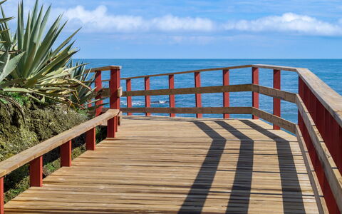 Campos de Mar: Himmel, Sky, Vand, Daytime, Ejendom, Natur, Plante, Træ, Træ, Coastal Og Oceaniske Landskabsformer