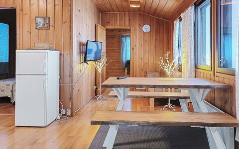 Niemeke: Træ, Sommerhus, Bjælkehytte, Skov, Skur, Garden Bygninger, Lærk, Woodland, Bejdse