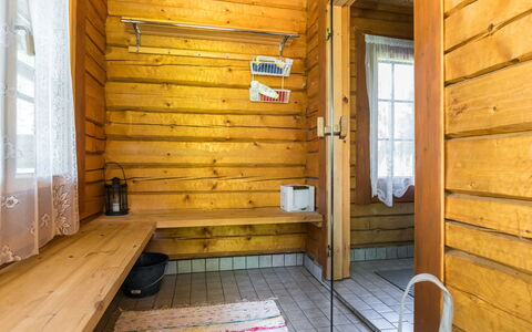Iltaranta: Vindue, Hjem, Træ, Hus, Sidespor, Sommerhus, Tag, Fryser, Skydevindue, Hældning