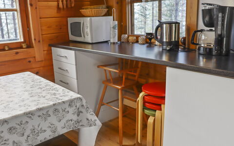 Alppitalo Mökki: Træ, Sommerhus, Bjælkehytte, Skov, Skur, Garden Bygninger, Lærk, Woodland, Bejdse