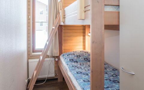 Länsirinne B5: Gulvbelægning, Køjeseng, Træ, Etage, Indretning, Loft, Bejdse, Lejlighed, Hårdttræ, Sovesal