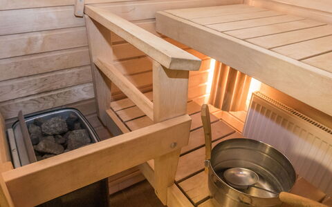 Länsirinne B5: Træ, Sauna, Bejdse, Hårdttræ, Naturmateriale, Planke, Krydsfiner, Tømmer