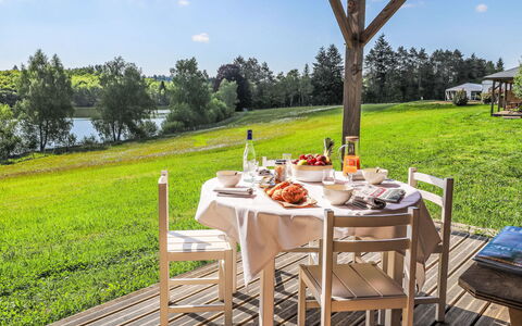 Meyrignac-L'Eglise 110: Møbel, Bord, Stol, Udendørs Møbler, Bordservice, Køkken & Spisebord, Udendørs Bord, Serveware, Mad, Have