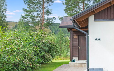 Tahkon Klubitie 4 a: Træ, Sommerhus, Bejdse, Hårdttræ, Bjælkehytte, Planke, Loft, Naturmateriale, Tømmer, Garden Bygninger