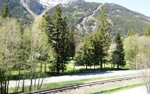 Alpen Roc: Himmel, Plante, Bjerg, Træ, Naturlige Landskab, Lærk, Hældning, Highland, Land Lot, Vejbelægning