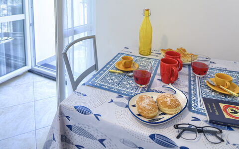 Apartments Mafalda - Levanto: Mad, Bord, Bordservice, Tallerkner, Plade, Drinkware, Kaffekop, Dug, Textile, Kop