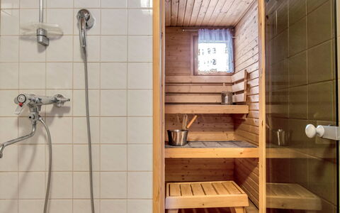 Ruokovirran Mökki: Træ, Bank, Hus, Sommerhus, Sø, Dam, Skov, Bjælkehytte