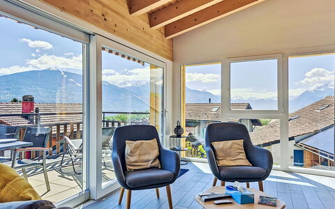 Tilleul: Træ, Møbel, Indretning, Stol, Hjem, Lejlighed, Altan, Veranda, Eco Hotel, Hårdttræ