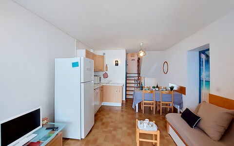 Le Barcarès 966: Møbel, Indretning, Træ, Gulvbelægning, Etage, Lejlighed, Værelse, Loft, Stol, Stue