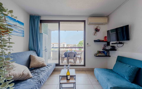Le Barcarès 966: Lejlighed, Møbel, Altan, Skygge, Ejerlejlighed, Stol, Hotel, Kaffebord, Penthouselejlighed