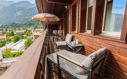 Brienz Sunset: Træ, Træ, Sommerhus, Hus, Tag, Hjem, Land Lot, Landdistrikt, Sidespor