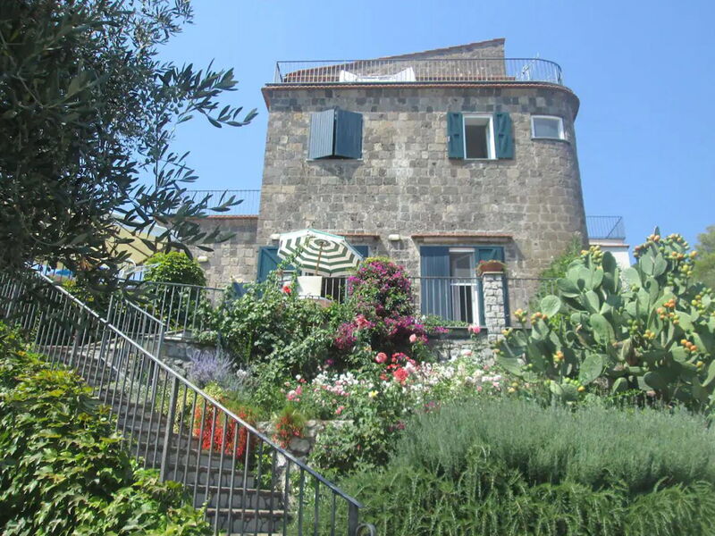 Garden House Li Galli
