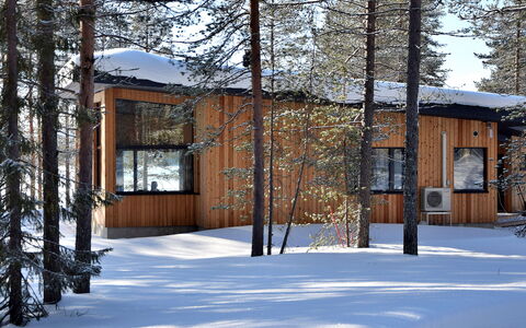 Villa Livo: Sommerhus, Hus, Hjem, Garden Bygninger, Sidespor, Bjælkehytte, Stuehus, Estate, Skur, Gård
