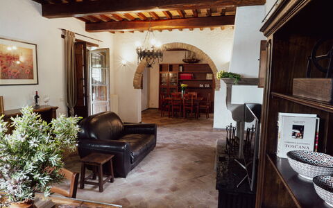 Villa Sant'anna: Ejendom, Møbel, Plante, Bygning, Billedramme, Træ, Cabinetry, Indretning, Stue, Stueplante