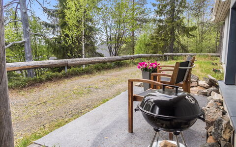 Rukaköngäs 21: Træ, Møbel, Udendørs Møbler, Stol, Have, Hårdttræ, Gård, Backyard, Dæk, Landscaping