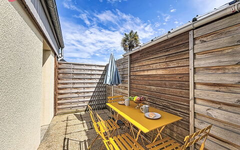 Les Bégonias: Planke, Hårdttræ, Bejdse, Udendørs Møbler, Altan, Dæk, Hegn, Trægulve, Stueplante, Backyard