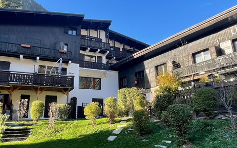 Les Charmoz: Estate, Gård, Landscaping, Villa, Gårdsplads, Hacienda, Hotel, Altan, Mansion