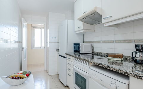 Bahia del Sol: Gulvbelægning, Etage, Indretning, Lejlighed, Hjem, Større Bandage, Køkken, Værelse, Countertop, Loft