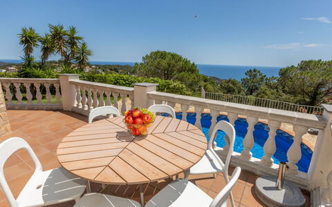 Lloret de Mar 413: Hav, Ocean, Kyst, Altan, Udendørs Møbler, Eco Hotel, Udvej, Gelænder, Tropics, Stol