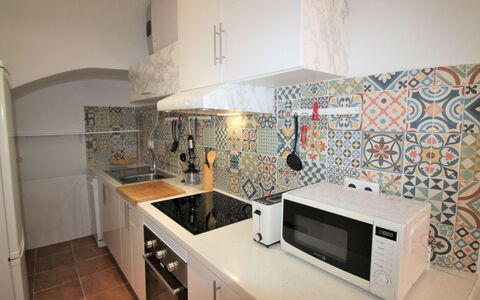 Rainbow: Cabinetry, Ejendom, Møbel, Countertop, Komfur, Håndvask, Køkken, Indretning, Belysning, Køkken Apparat