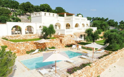 La Residenza Sleeps 12