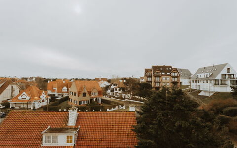 Residence du Parc with Seaview: Vand, Himmel, Sky, Vandressourcer, Bjerg, Azure, Blå, Coastal Og Oceaniske Landskabsformer, Tårn
