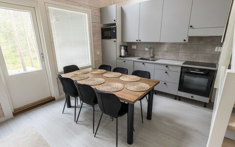 Villa Galdu a: Møbel, Træ, Gulvbelægning, Etage, Indretning, Trægulve, Køkken, Hjem, Køkken & Spisebord, Lejlighed