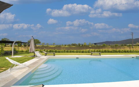 Casa Angela: Svømmepøl, Boligområde, Udvej, Fritid, Thermae, Estate, Udendørs Møbler, Menneskelig Bosættelse, Villa, Hacienda