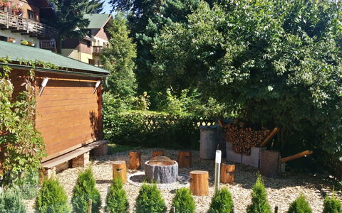 Harrachov 247: Plante, Ejendom, Natur, Træ, Botanik, Bygning, Land Lot, Vegetationen, Biome, Græs