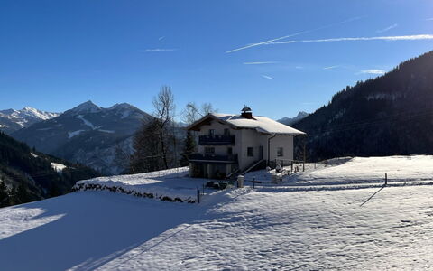 Dachstein Südwand: Himmel, Bjerg, Sne, Hældning, Highland, Hus, Vindue, Træ, Fryser, Landskab