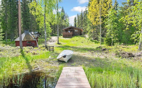 Osmola: Træ, Naturligt Miljø, Naturlige Landskab, Landskab, Sommerhus, Skov, Hus, Plantesamfund, Land Lot