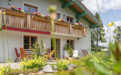 Katschberg 8: Plante, Bygning, Ejendom, Vindue, Sky, Himmel, Boligområde, Sommerhus, Fritid, Hus