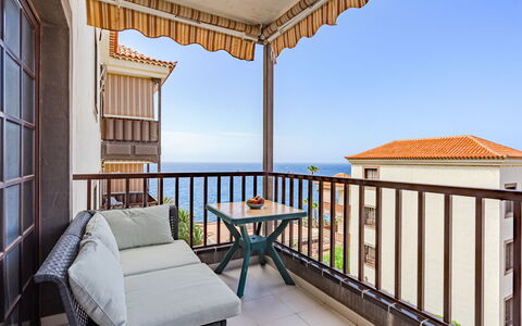 Costa del Silencio 601: Himmel, Bygning, Ejendom, Azure, Skygge, Indretning, Veranda, Belysning, Træ, Arkitektur