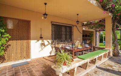 La Truyola Pool Finca