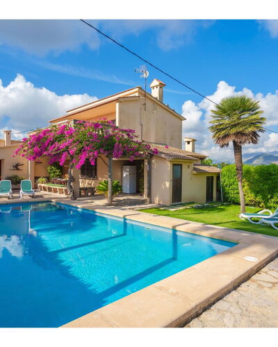 La Truyola Pool Finca