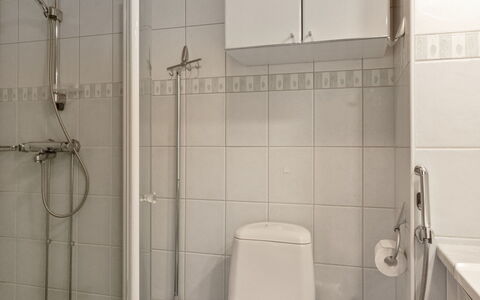 Nuovo Casa a: Sommerhus, Hus, Hjem, Garden Bygninger, Sidespor, Bjælkehytte, Stuehus, Estate, Skur, Gård