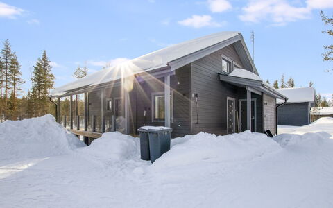 Villa Velho: Træ, Sommerhus, Hjem, Bjælkehytte, Tømmer, Sidespor, Hårdttræ, Naturmateriale, Garden Bygninger, Hytte